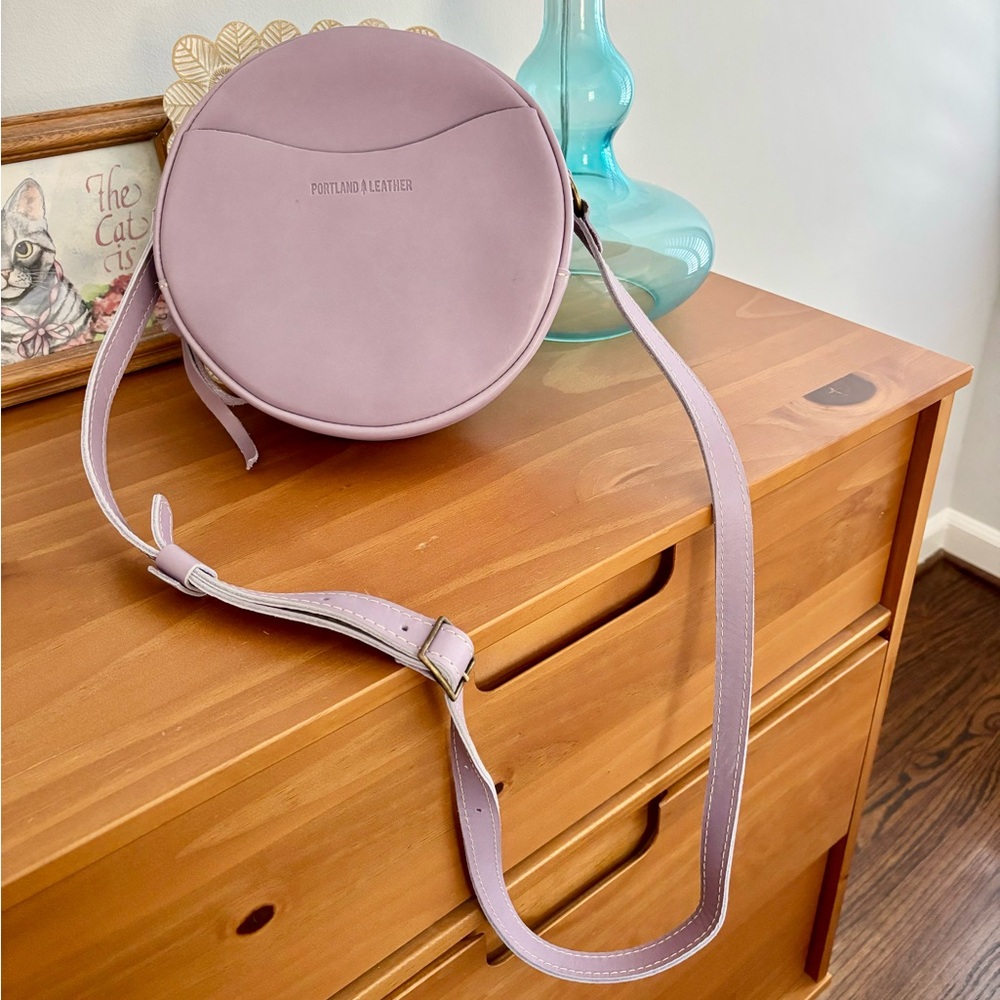NEW Portland Leather Goods Lavender Large Circle Crossbody Bag